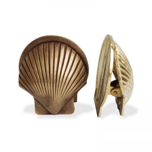 Brass Scallop Shell Wall Clip | Pineapple Traders