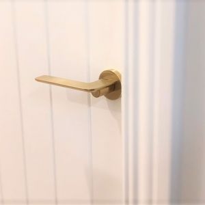 Brushed Brass Door Handle | Passage I Mucheln EDGE Series