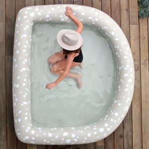 Bubbles | Inflatable Arch Pool | Sand