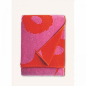 Marimekko Unikko Bath Towel | Red & Pink