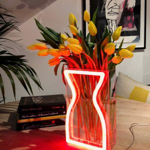 Neon Vase | Red